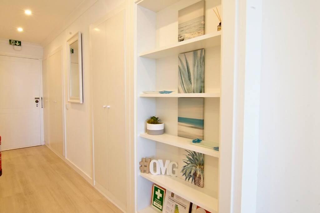 Sea Lovers - Sea Front - Studio Apartment Монте Гордо Екстериор снимка