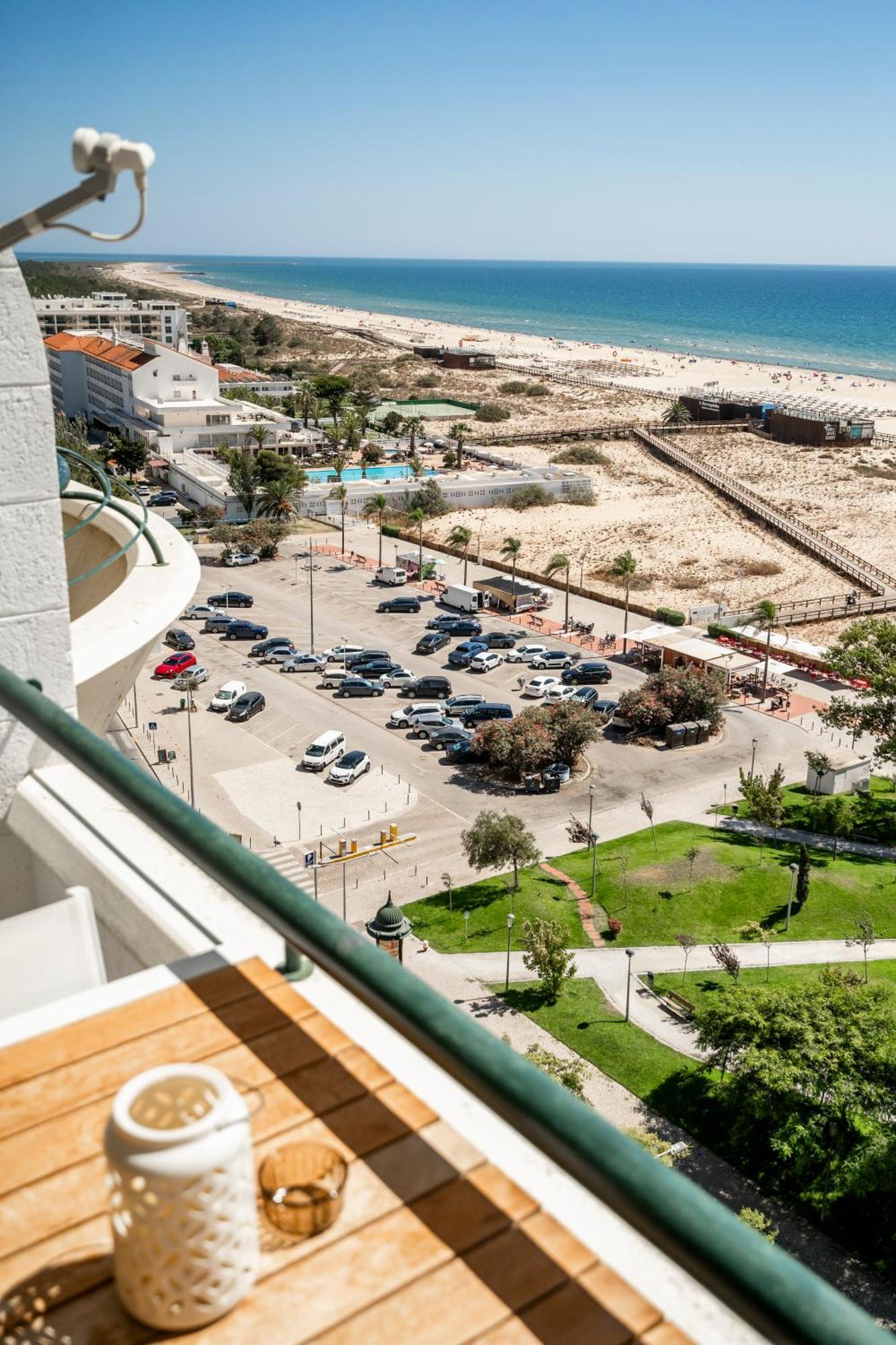 Sea Lovers - Sea Front - Studio Apartment Монте Гордо Екстериор снимка