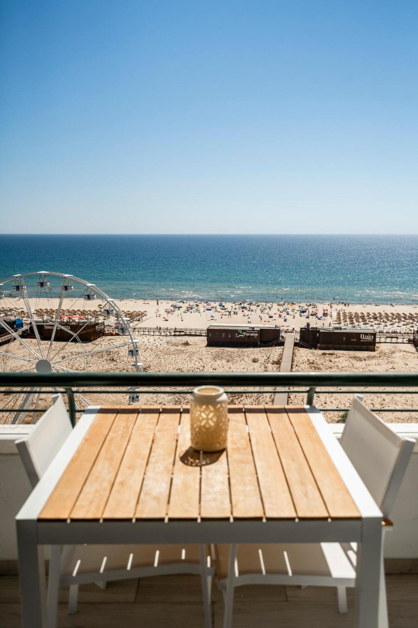 Sea Lovers - Sea Front - Studio Apartment Монте Гордо Екстериор снимка