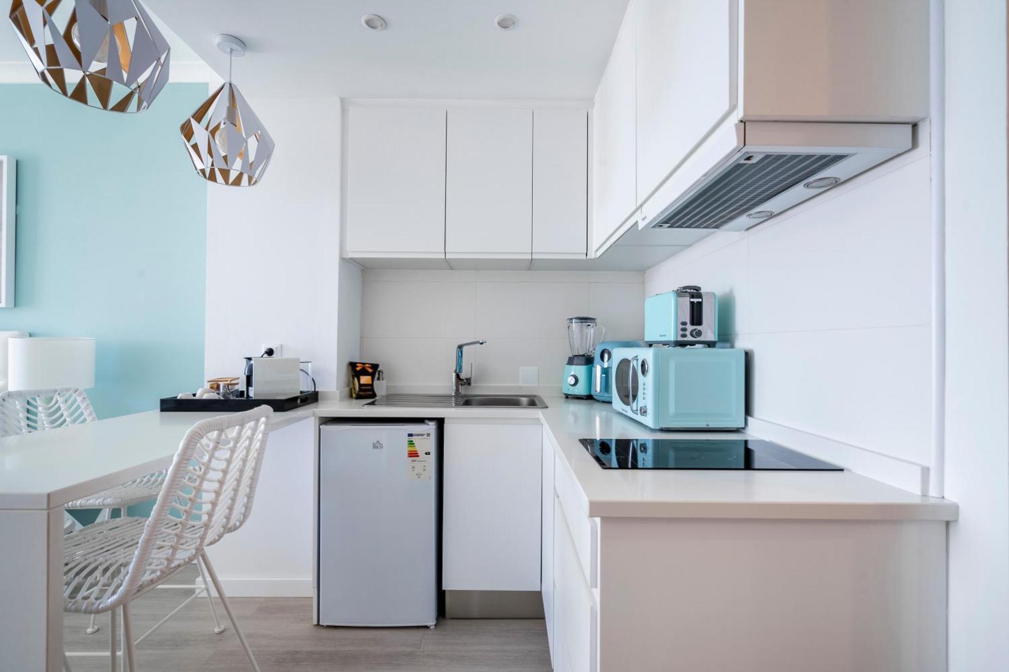 Sea Lovers - Sea Front - Studio Apartment Монте Гордо Екстериор снимка